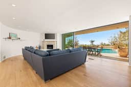 Allura Hollywood Hls